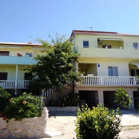 Apartments Miocic Ražanac Esterno foto