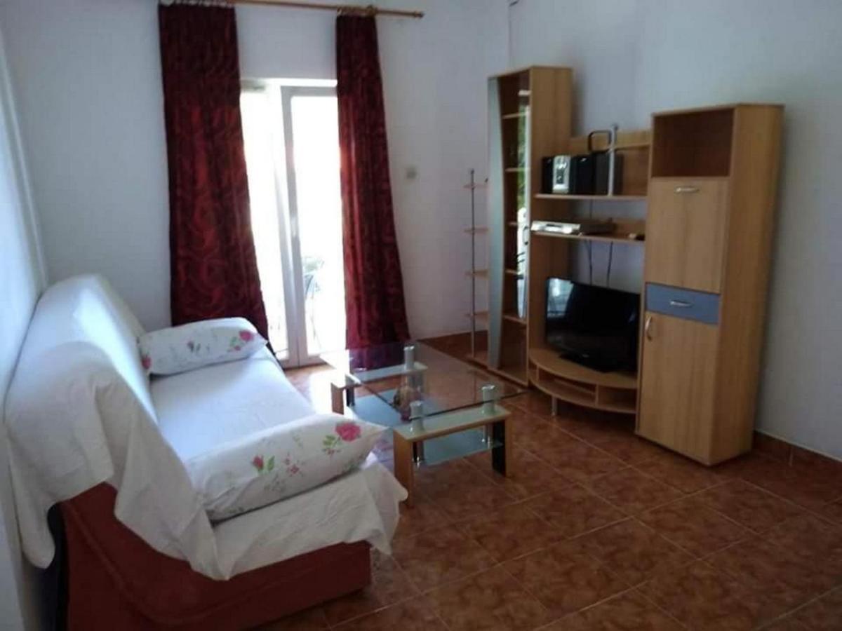 Apartments Miocic Ražanac Esterno foto